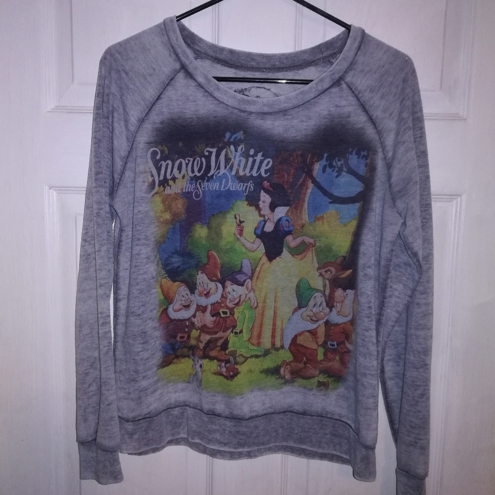 Disney Vintage Print Snow White Gray Sweatshirt